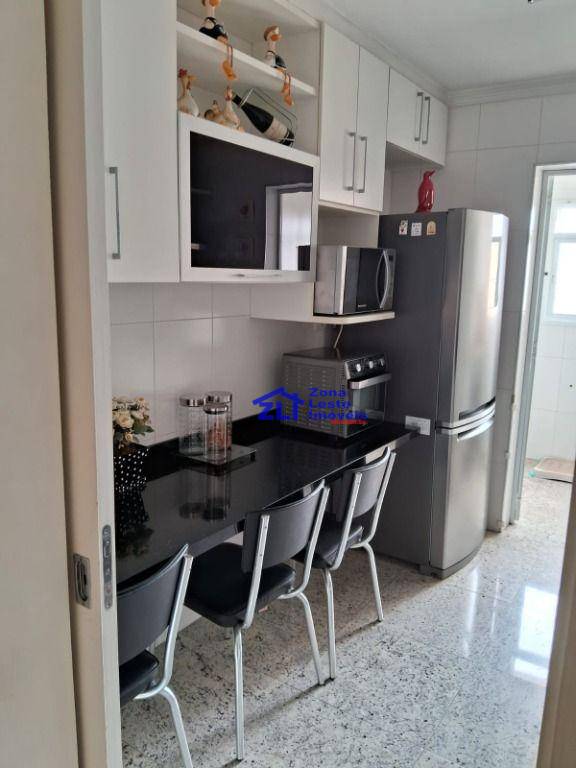 Apartamento à venda com 3 quartos, 84m² - Foto 32