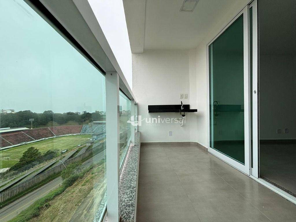 Apartamento para alugar com 2 quartos, 86m² - Foto 4