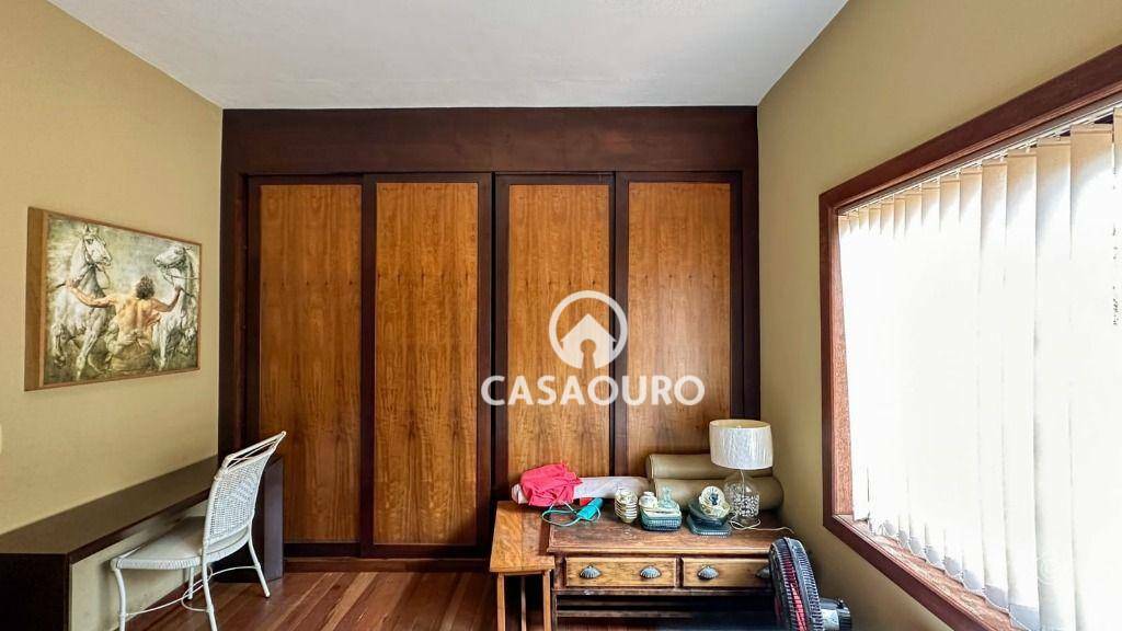 Casa de Condomínio à venda com 3 quartos, 360m² - Foto 19