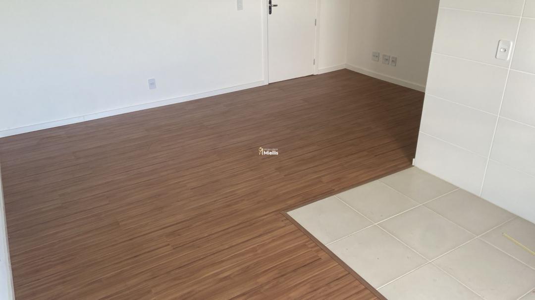 Apartamento à venda com 2 quartos, 60m² - Foto 5