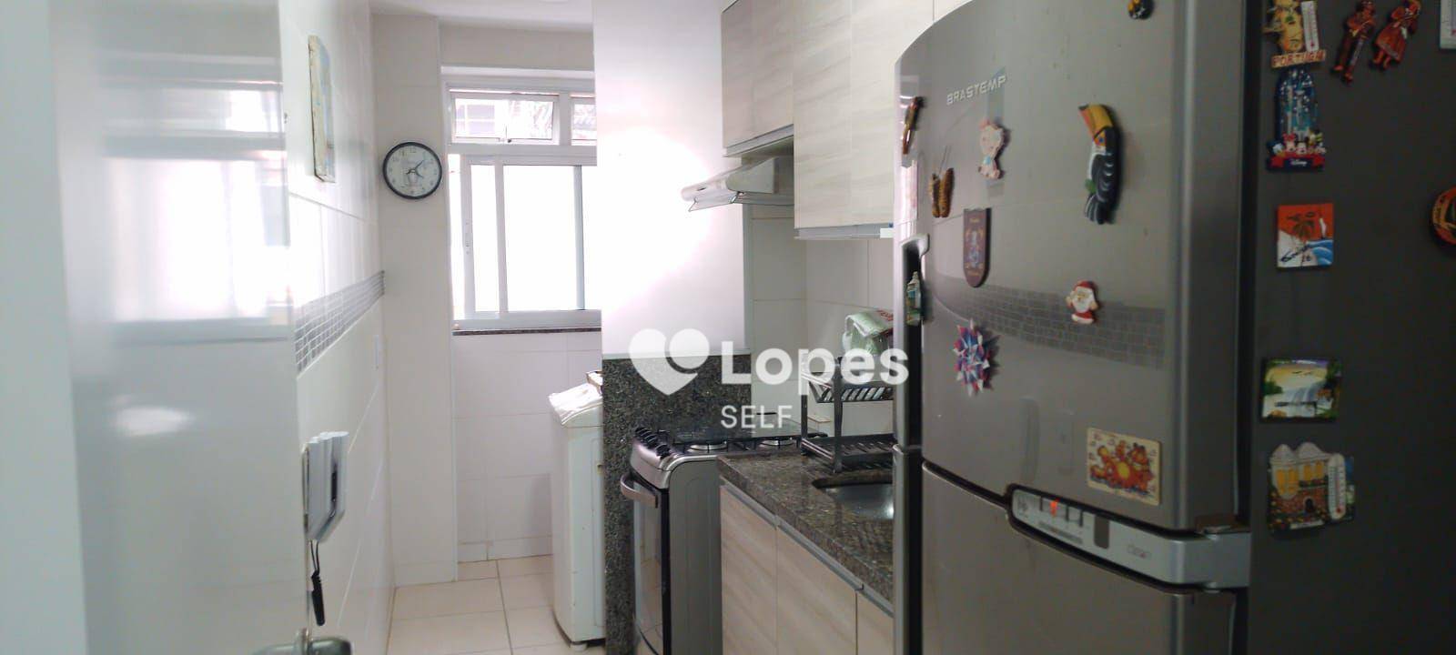 Apartamento à venda com 2 quartos, 62m² - Foto 4