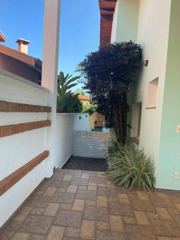 Casa de Condomínio à venda com 3 quartos, 236m² - Foto 27