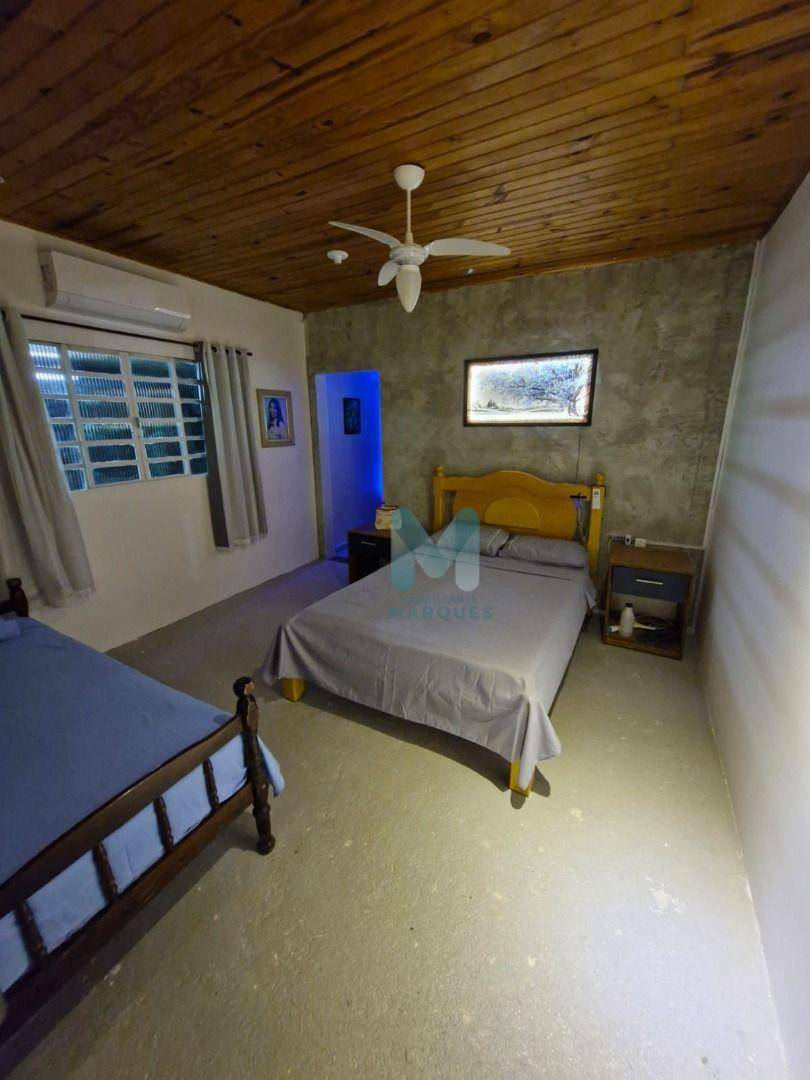 Chácara à venda com 3 quartos, 180m² - Foto 25