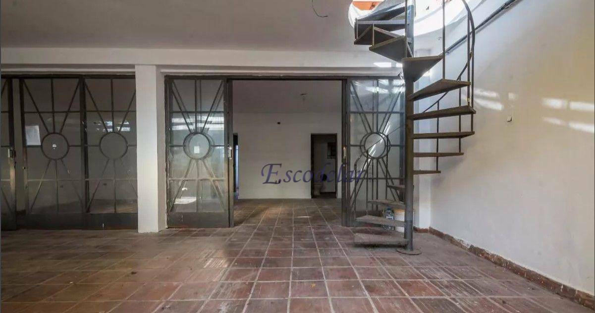 Casa à venda com 3 quartos, 500m² - Foto 4