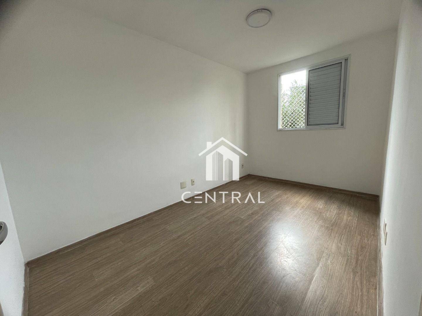 Apartamento para alugar com 2 quartos, 50m² - Foto 15