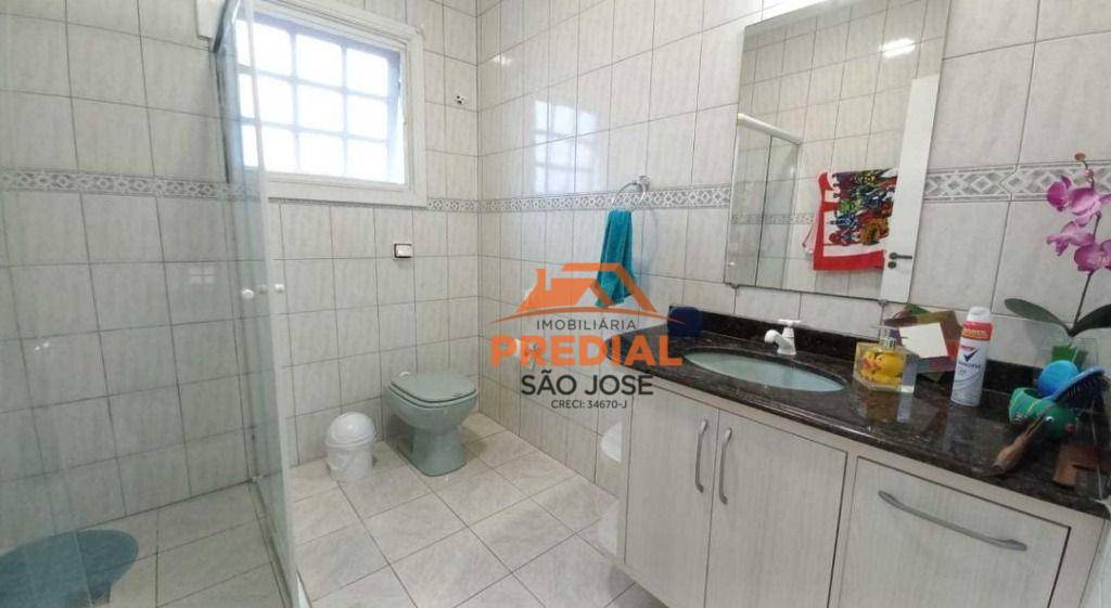 Casa de Condomínio à venda com 3 quartos, 190m² - Foto 25