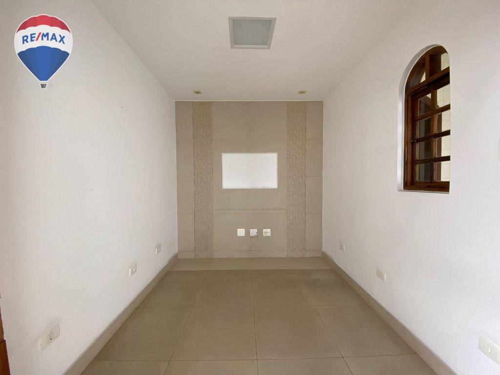 Casa para alugar com 5 quartos, 282m² - Foto 19