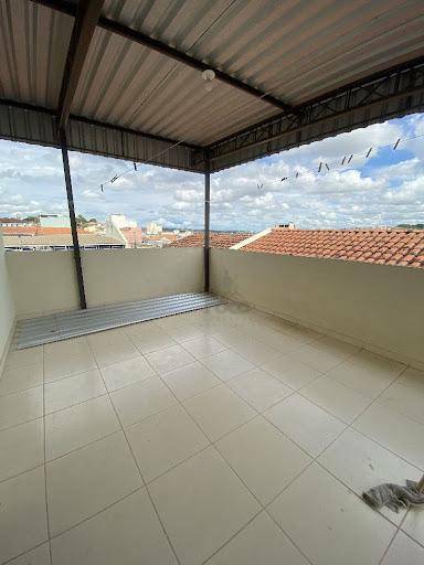 Casa à venda com 3 quartos, 300m² - Foto 13