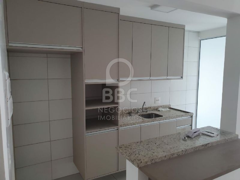 Apartamento para alugar com 2 quartos, 75m² - Foto 4