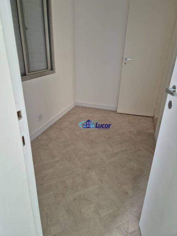 Apartamento para alugar com 3 quartos, 75m² - Foto 17