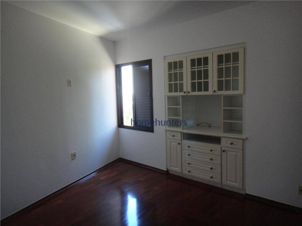 Apartamento à venda com 3 quartos, 140m² - Foto 20