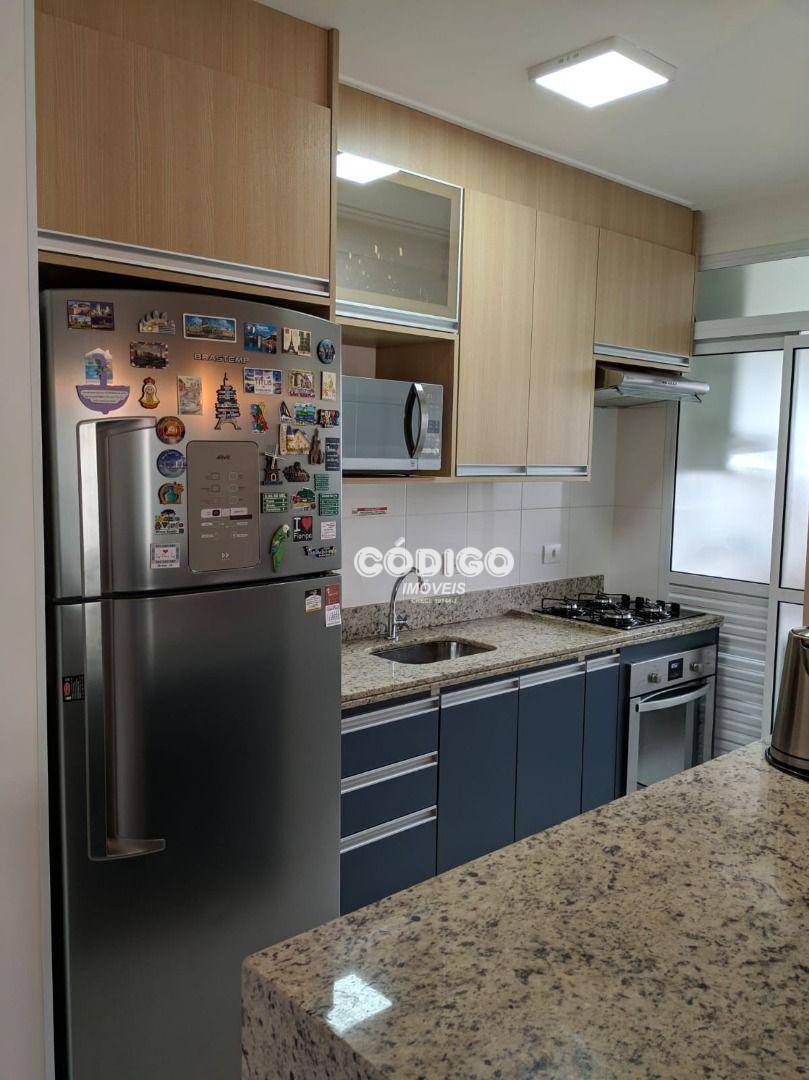 Apartamento à venda com 2 quartos, 62m² - Foto 4