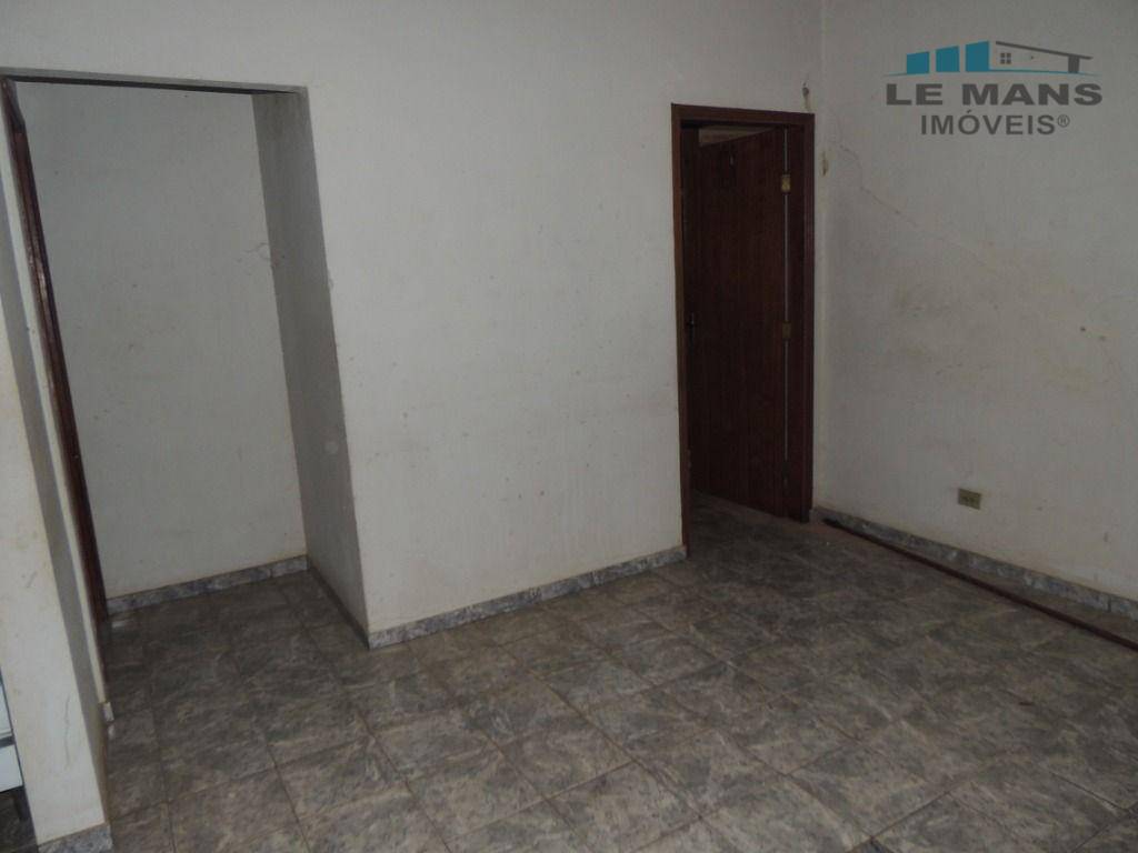 Casa à venda com 3 quartos, 300m² - Foto 10