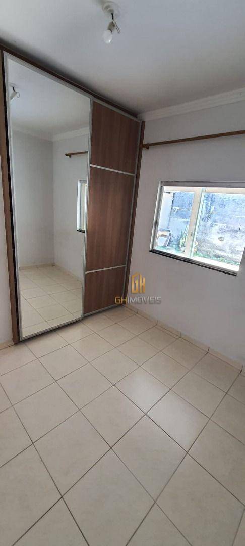 Casa à venda com 3 quartos, 200m² - Foto 7