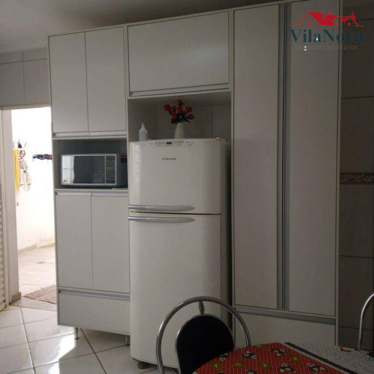 Casa à venda com 3 quartos, 154m² - Foto 14