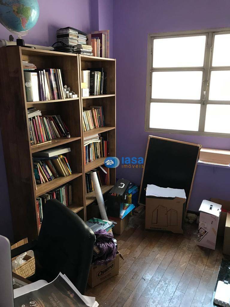 Apartamento à venda com 3 quartos, 192m² - Foto 26