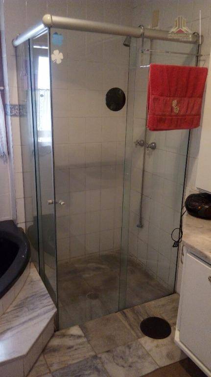 Apartamento à venda com 3 quartos, 169m² - Foto 25