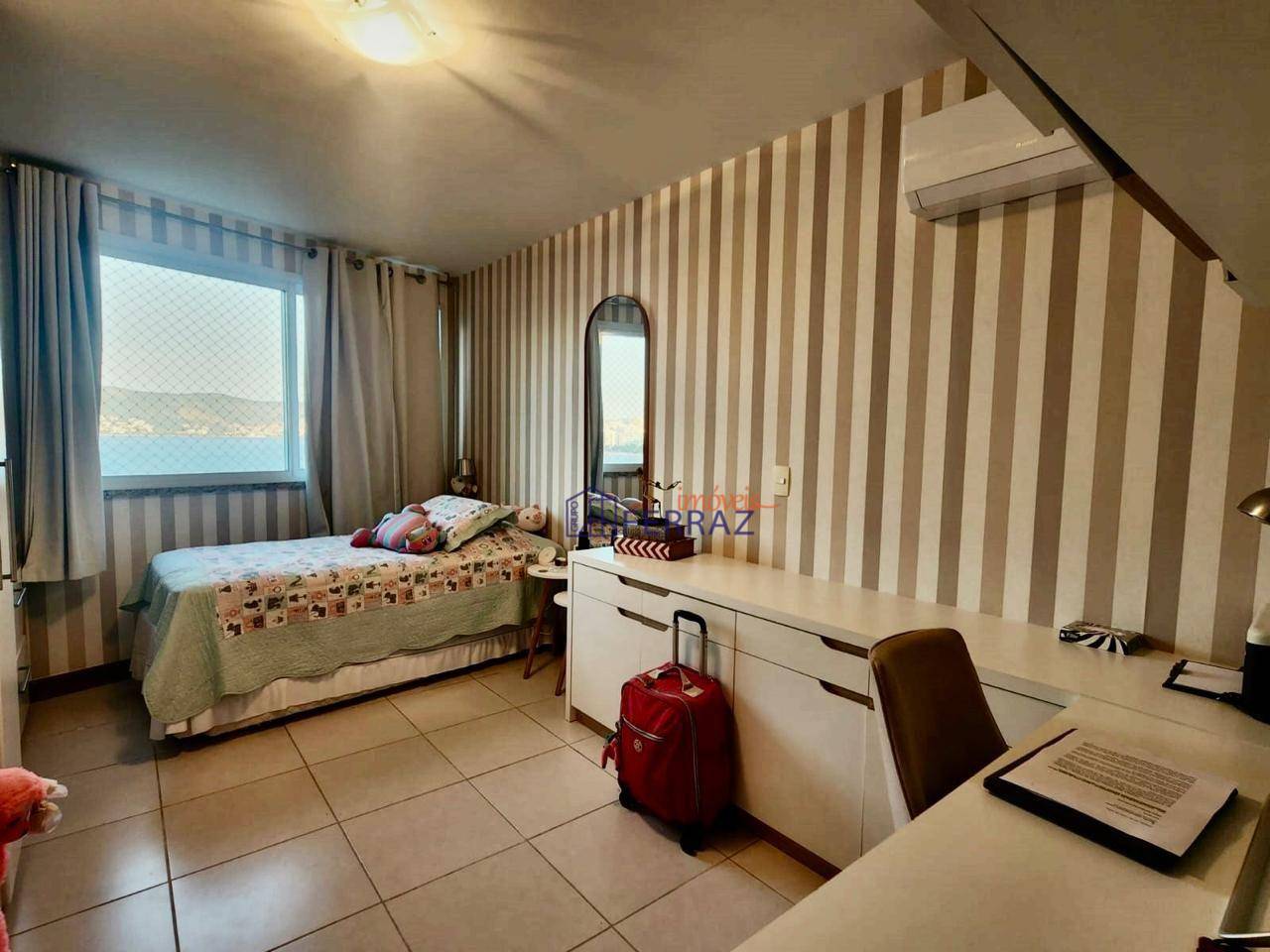 Apartamento à venda com 4 quartos, 220m² - Foto 15