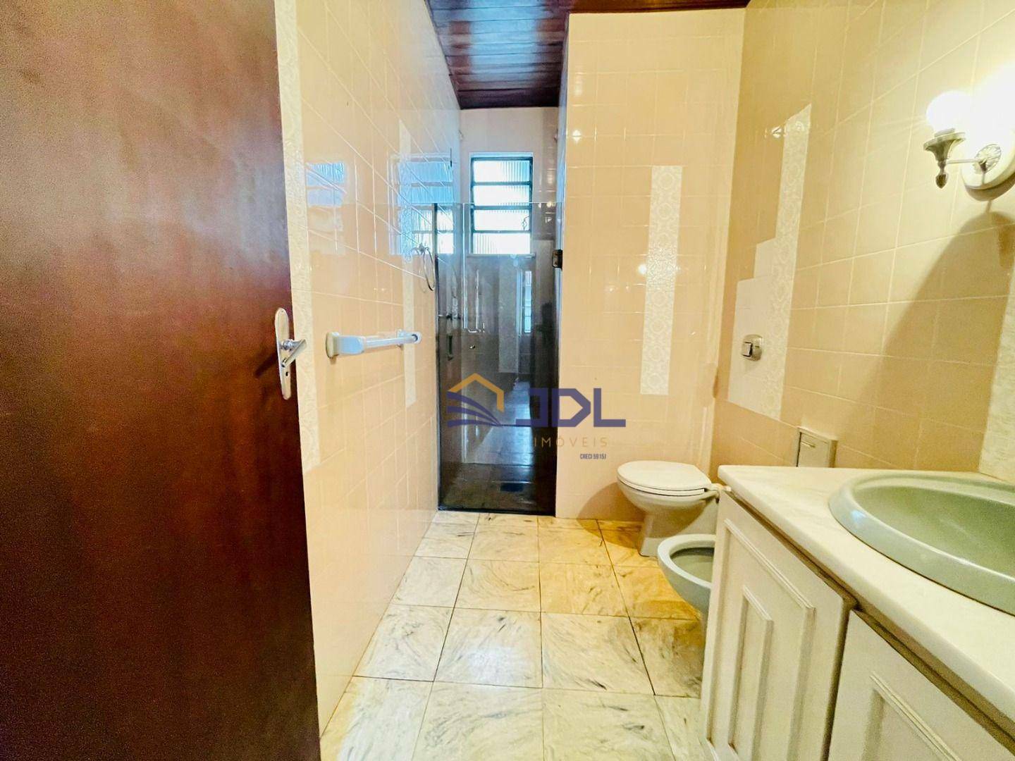 Casa à venda com 4 quartos, 292m² - Foto 13