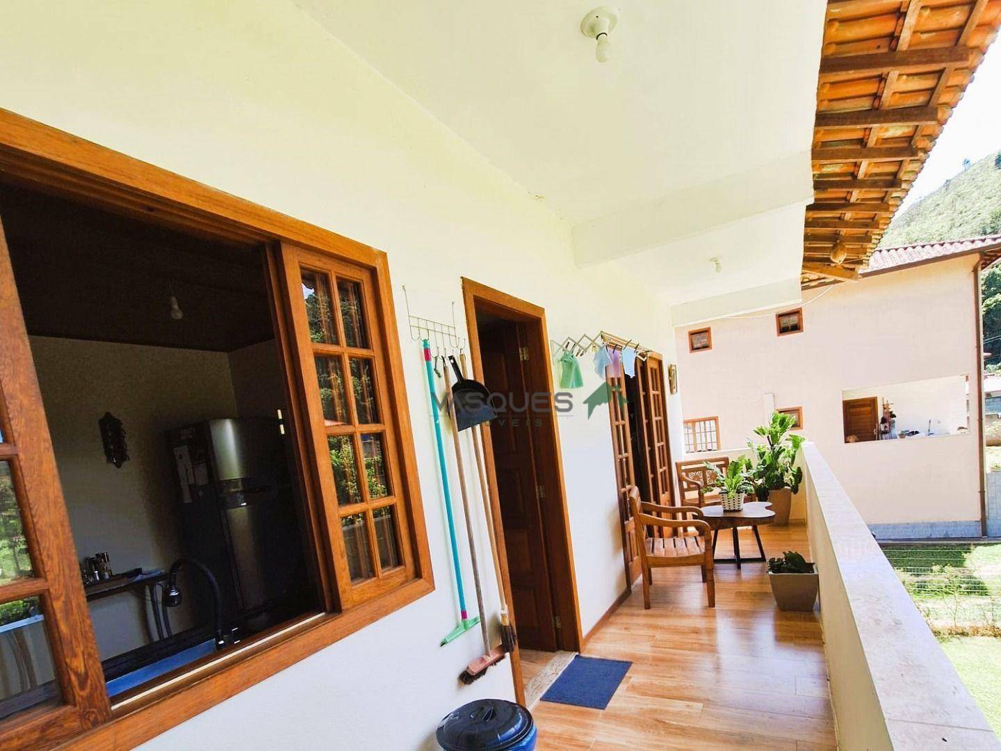 Casa à venda com 2 quartos, 200m² - Foto 24