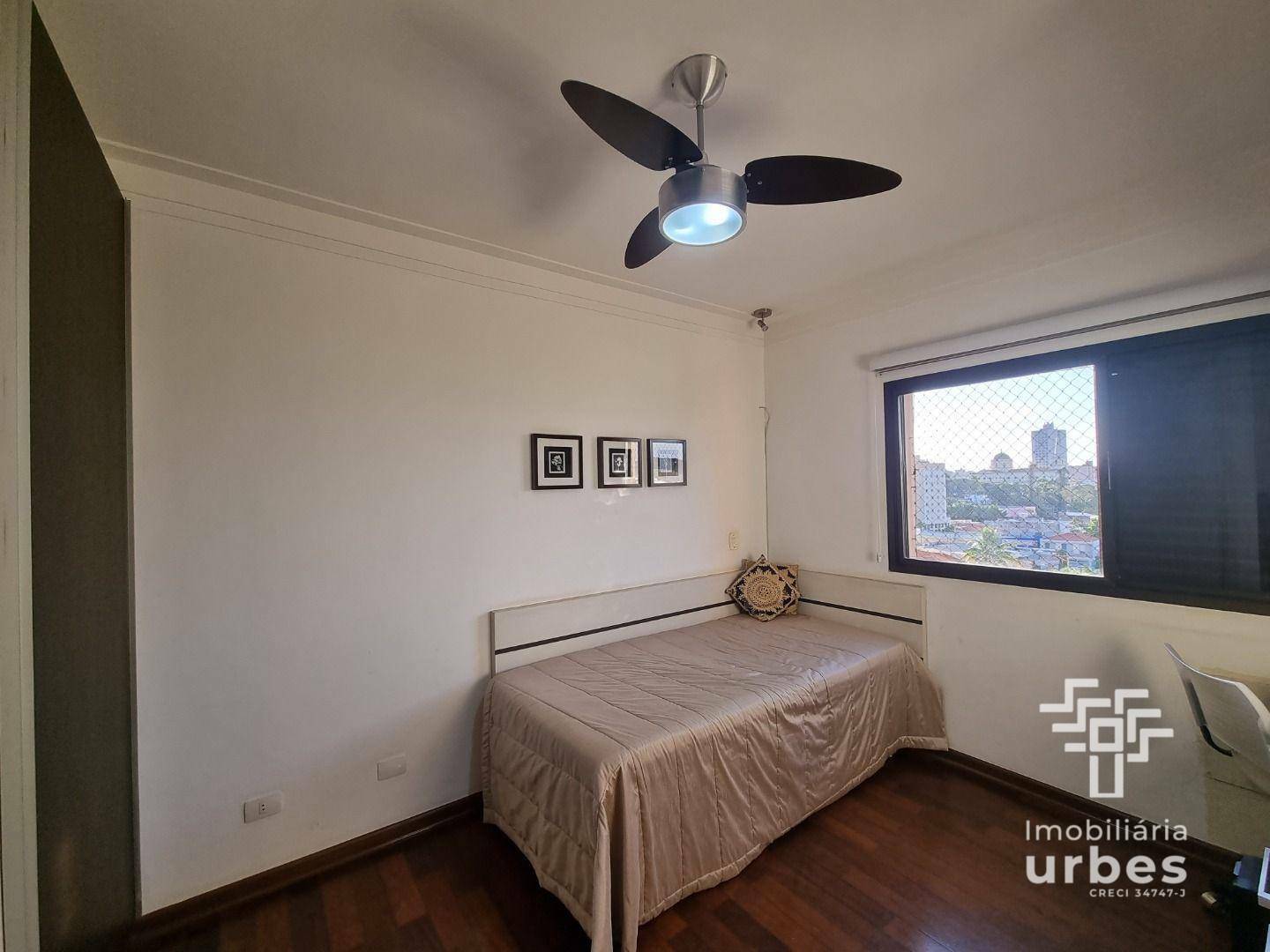 Apartamento à venda com 4 quartos, 209m² - Foto 31