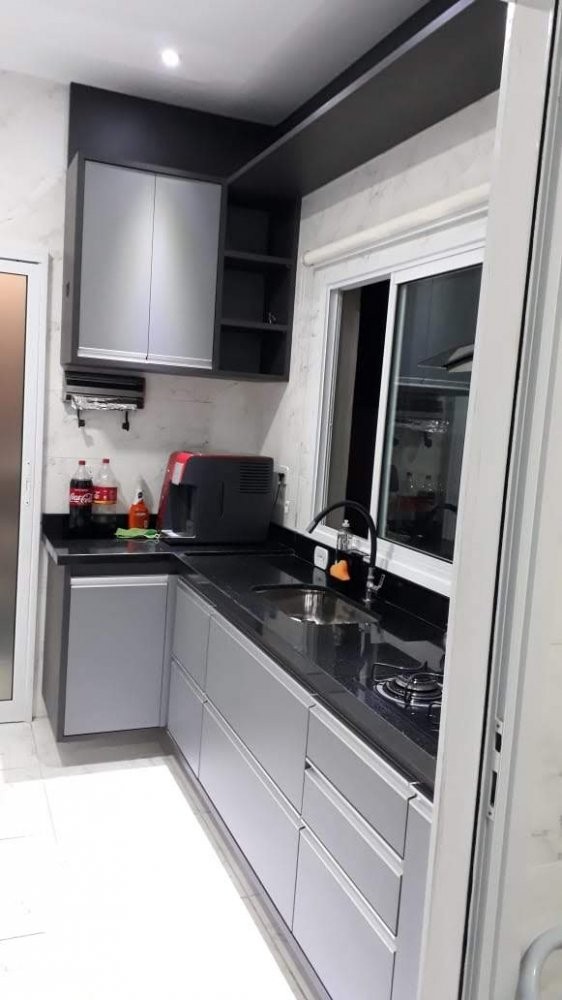 Casa de Condomínio para alugar com 4 quartos, 250m² - Foto 6