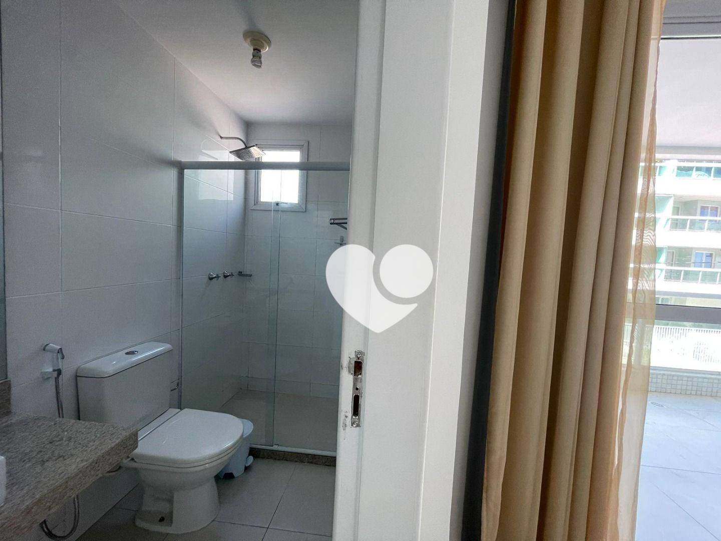 Apartamento à venda com 3 quartos, 136m² - Foto 9