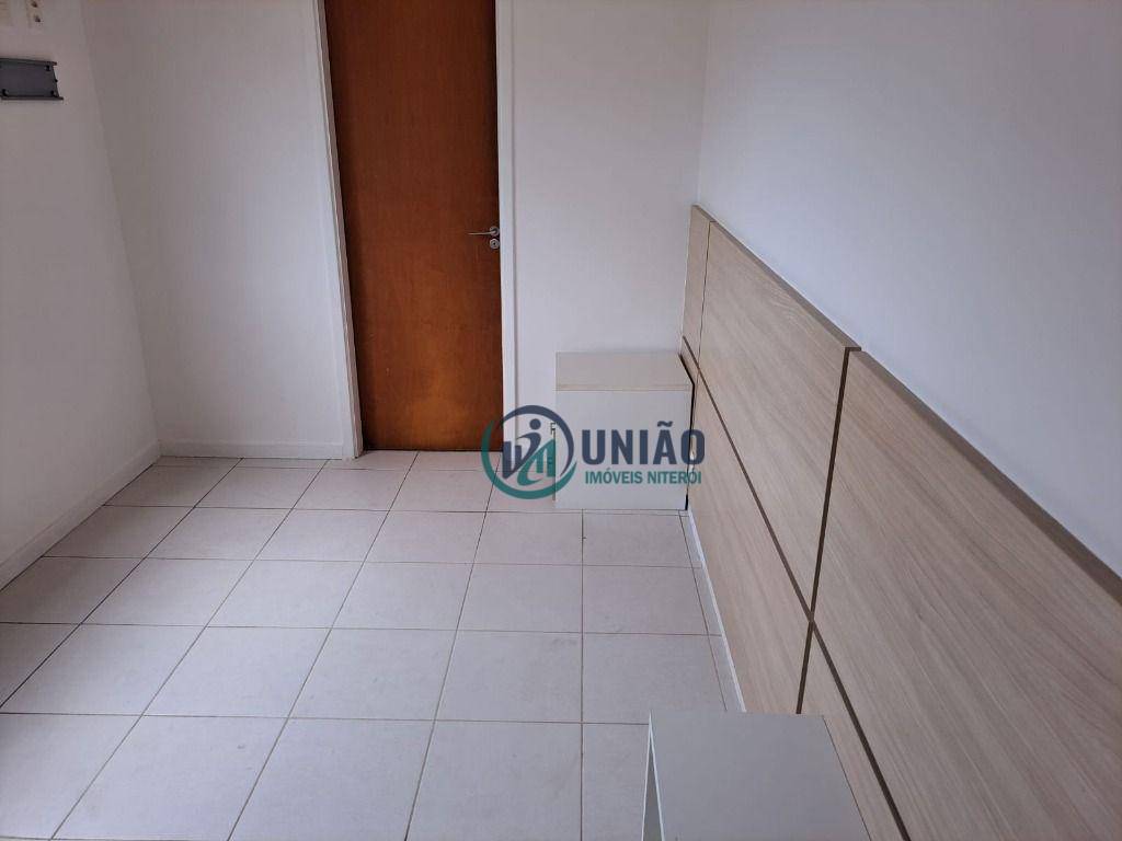 Apartamento à venda com 3 quartos, 83m² - Foto 9