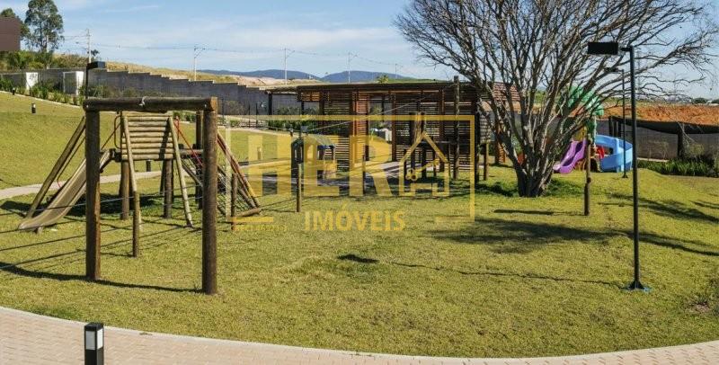 Casa de Condomínio à venda com 3 quartos, 250m² - Foto 11