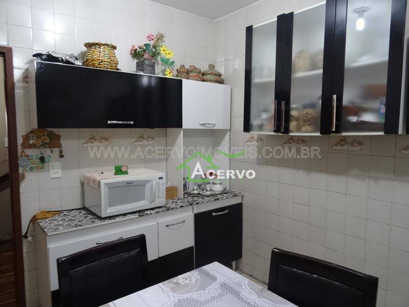 Casa à venda com 3 quartos, 108m² - Foto 10