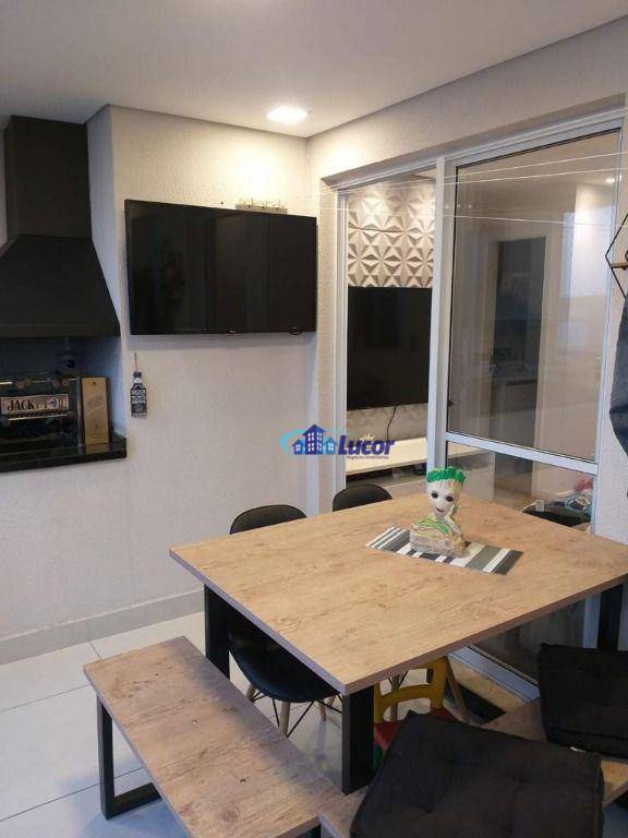 Apartamento à venda com 2 quartos, 63m² - Foto 1