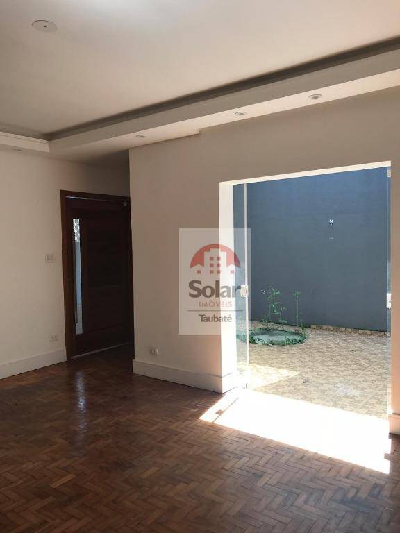 Casa à venda com 3 quartos, 200m² - Foto 7