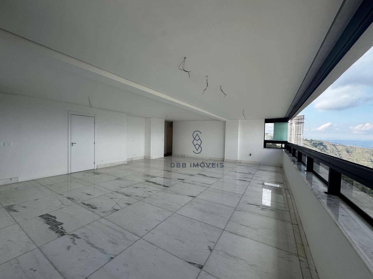 Apartamento à venda com 4 quartos, 190m² - Foto 2