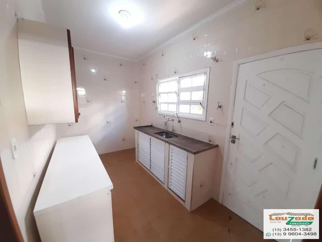 Casa para alugar com 3 quartos, 360m² - Foto 15