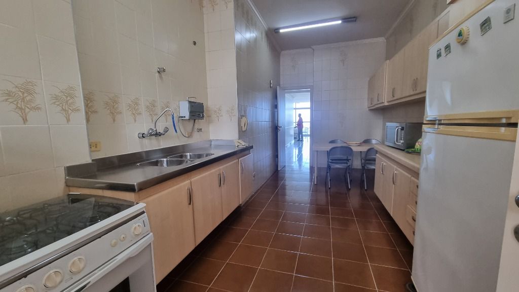 Apartamento à venda com 3 quartos, 194m² - Foto 13