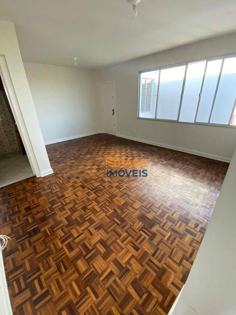 Apartamento à venda com 3 quartos, 83m² - Foto 1