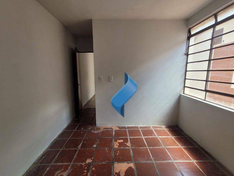 Casa para alugar com 3 quartos, 197m² - Foto 35