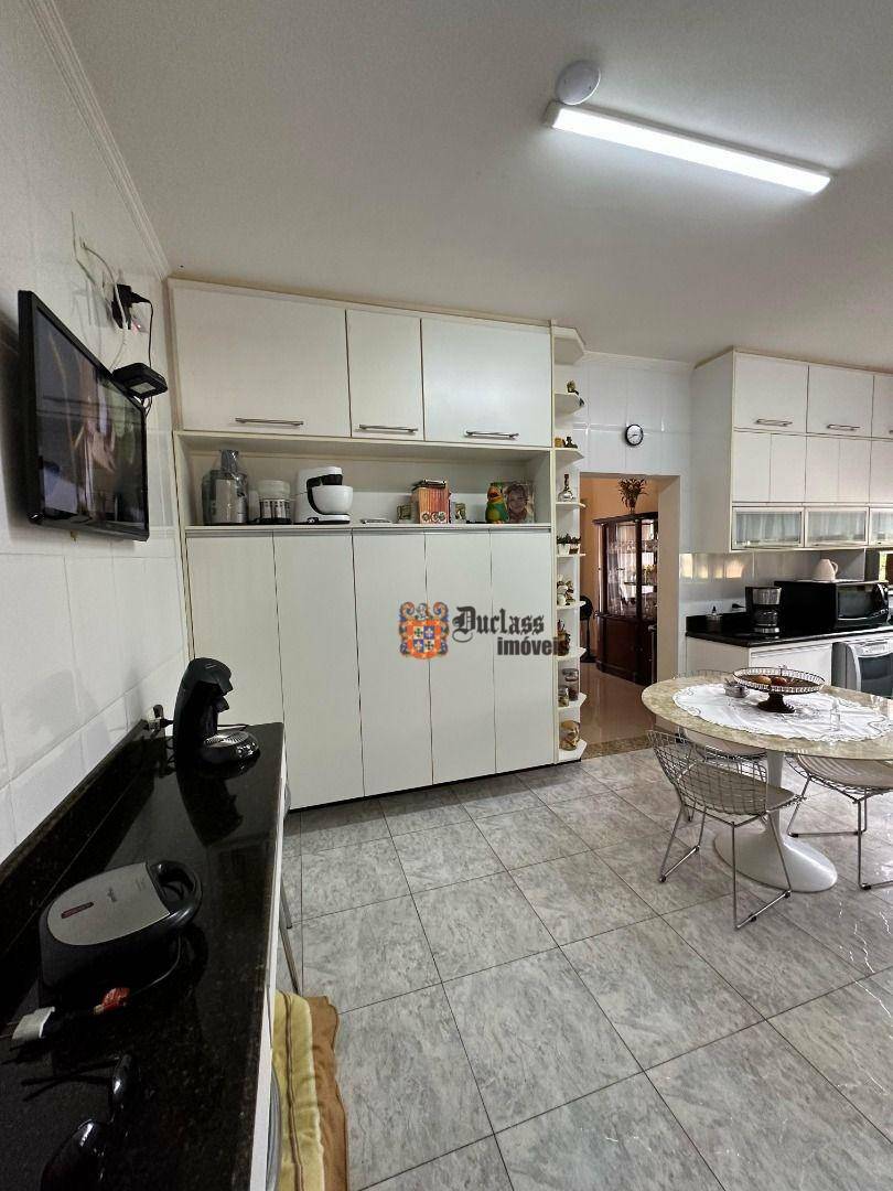 Sobrado à venda com 4 quartos, 330m² - Foto 26