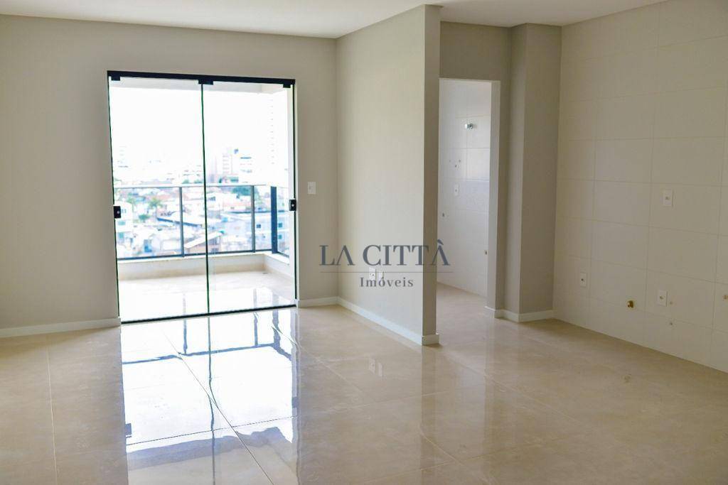 Apartamento à venda com 2 quartos, 83m² - Foto 12