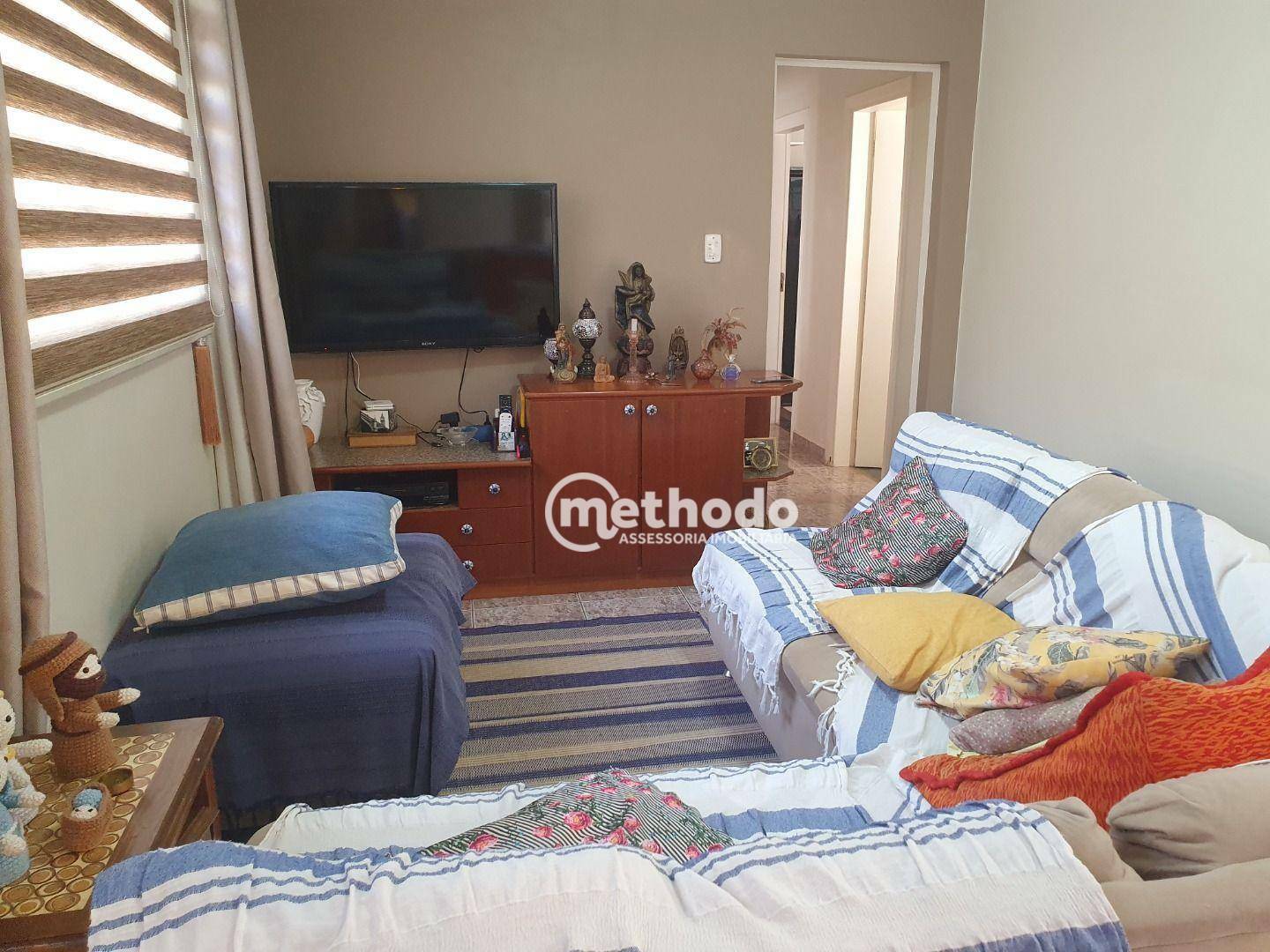 Casa à venda com 3 quartos, 231m² - Foto 14