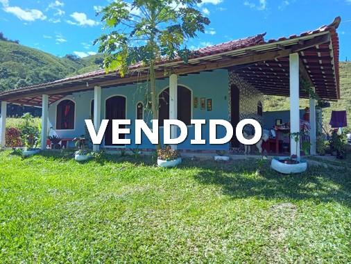 Fazenda à venda com 1 quarto, 1200m² - Foto 1