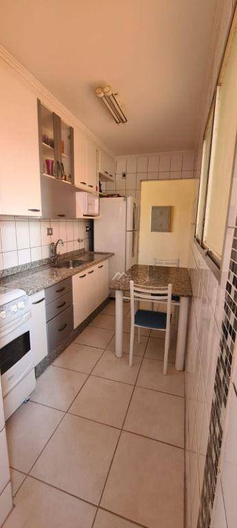 Apartamento à venda com 2 quartos, 60m² - Foto 2