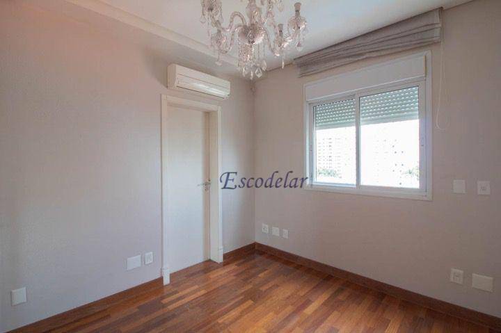 Apartamento à venda com 3 quartos, 218m² - Foto 10