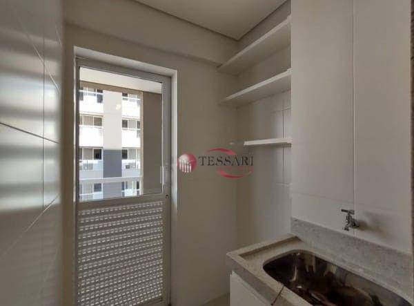 Apartamento à venda com 2 quartos, 80m² - Foto 4