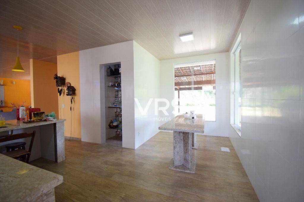 Casa à venda com 6 quartos, 500m² - Foto 16