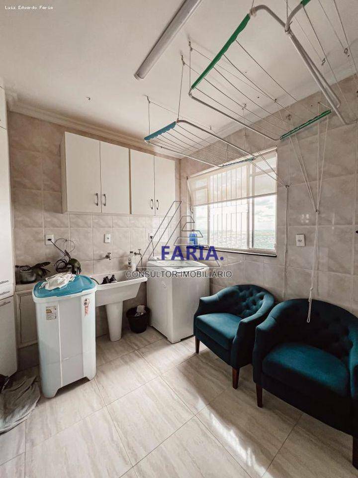 Apartamento à venda com 3 quartos, 170m² - Foto 14