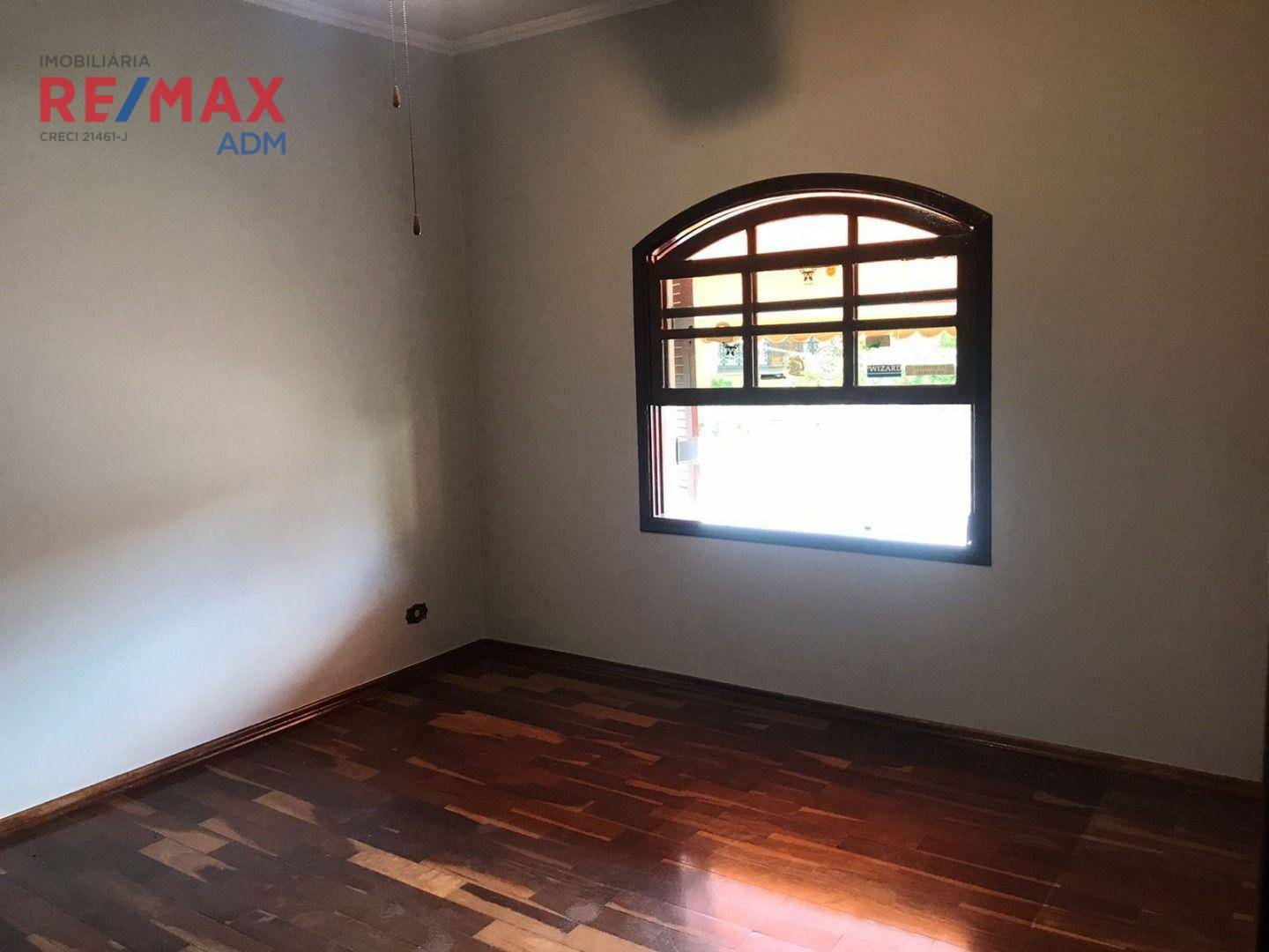 Casa à venda com 3 quartos, 206m² - Foto 16