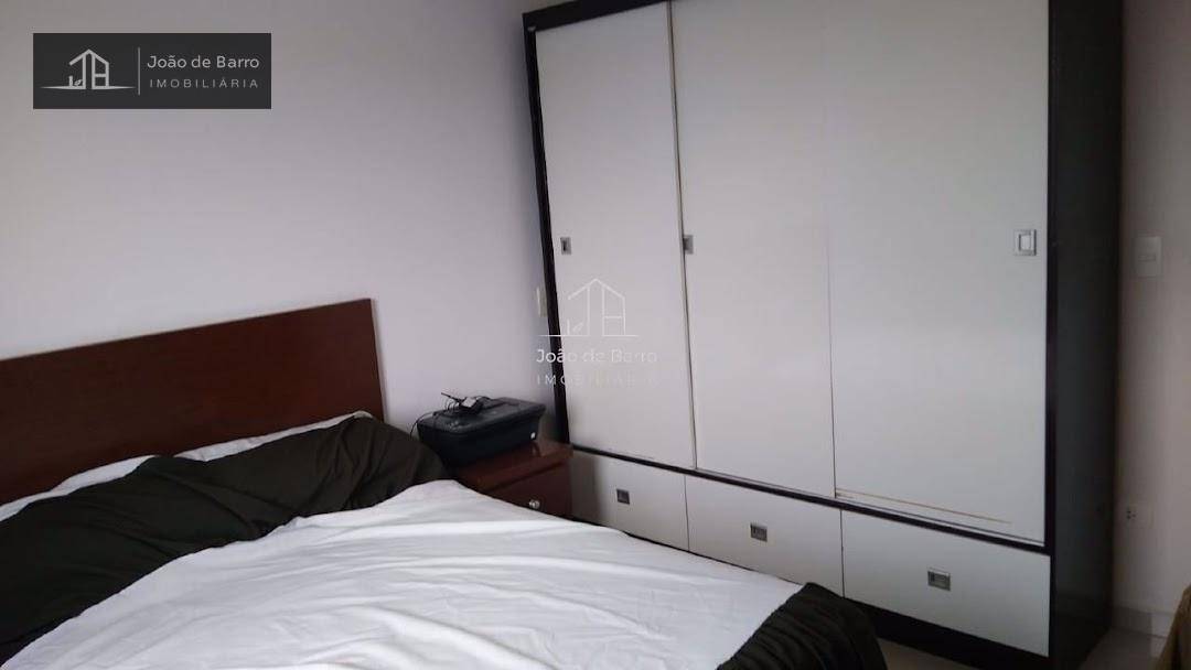 Sobrado à venda com 3 quartos, 305m² - Foto 10