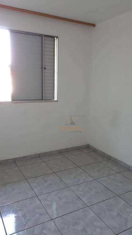 Apartamento à venda com 3 quartos, 60m² - Foto 15