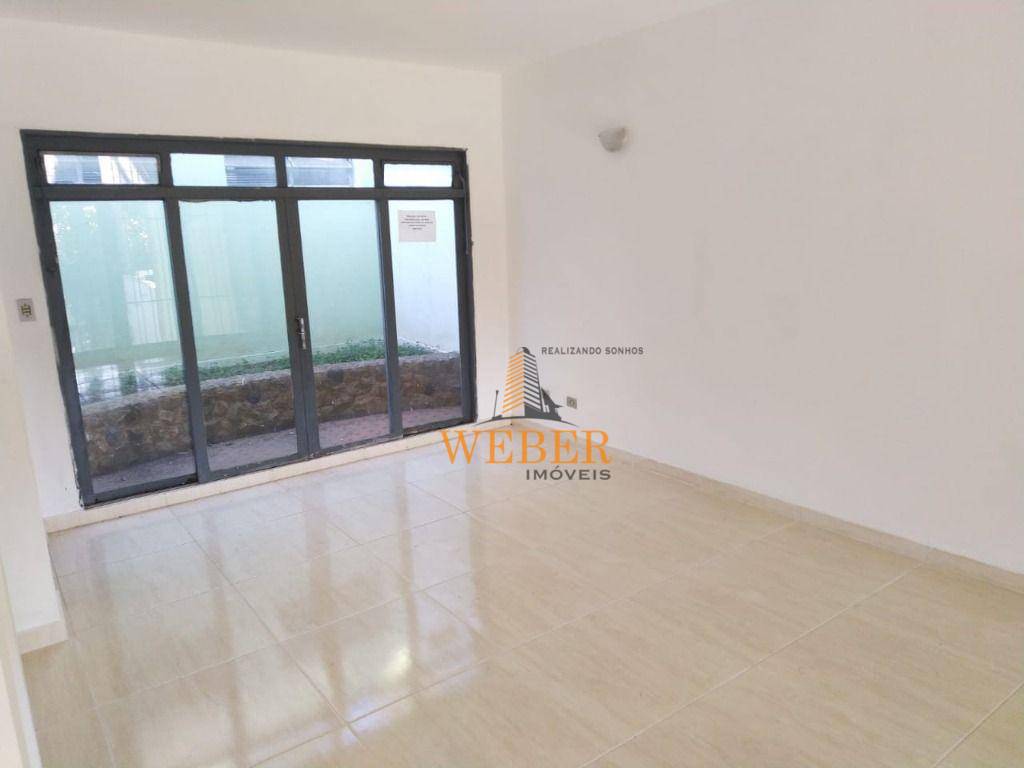 Casa à venda com 3 quartos, 200m² - Foto 19